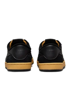 Buty Sportowe-Nike Buty SB FC Classic