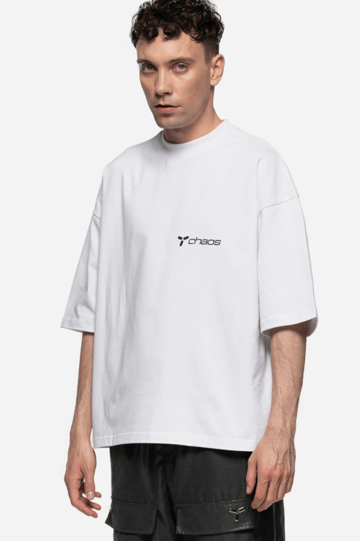 T-shirty-Chaos Koszulka Shorter Fit
