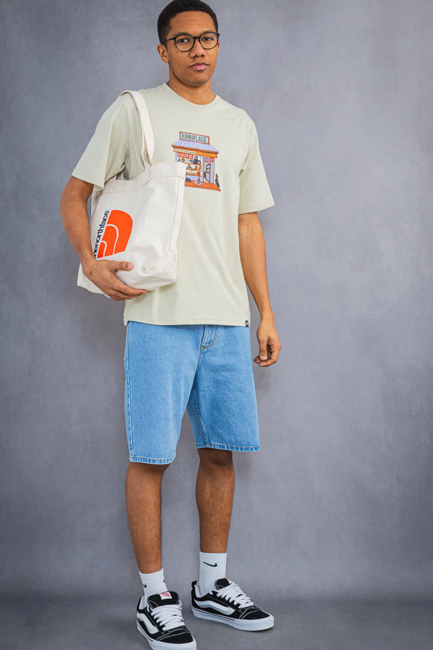 T-shirty-Kamuflage Koszulka Corner Store