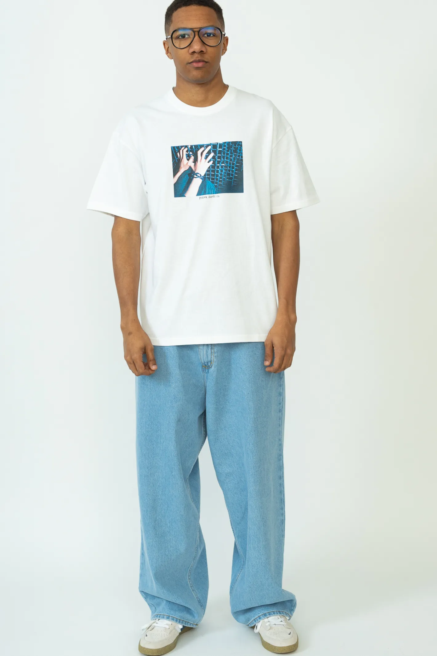 T-shirty-Polar Skate Koszulka Polar Caged Hands