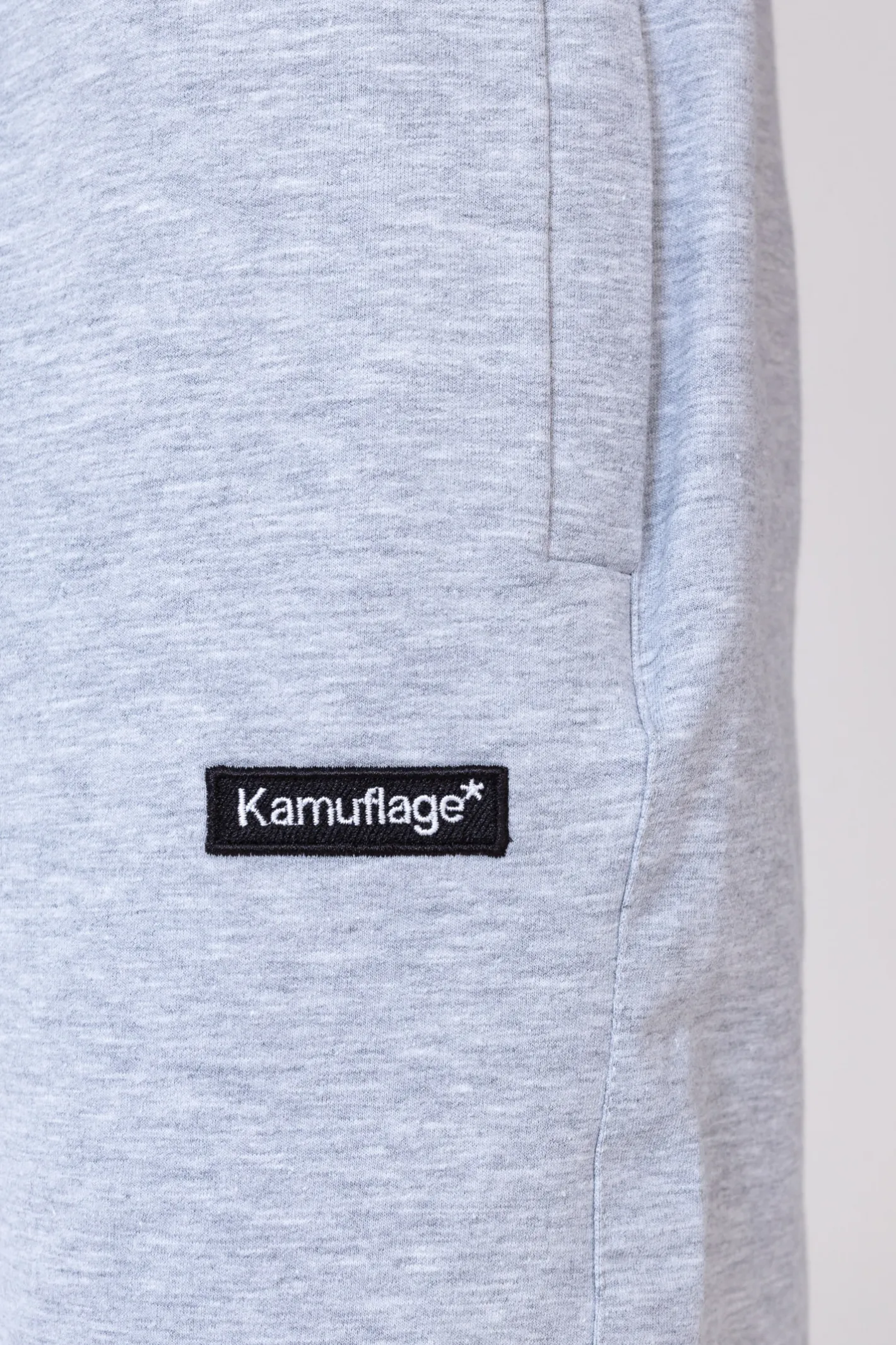 Szorty Materiałowe-Kamuflage Szorty Minilogo